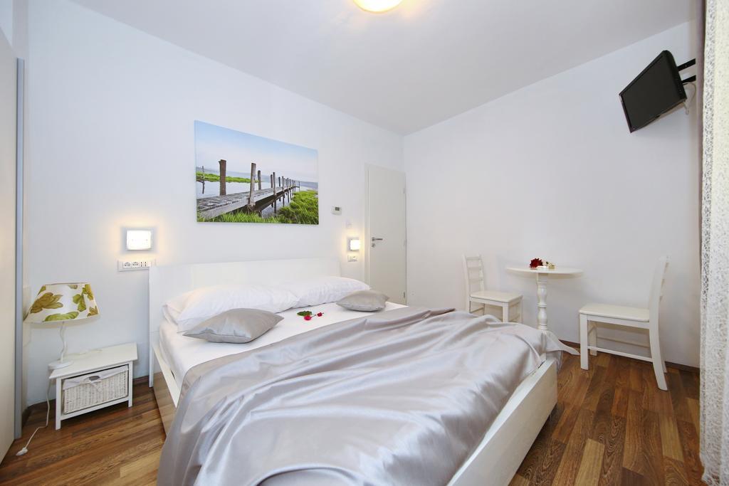 Apartments Maruna Self Check-In Zadar Dış mekan fotoğraf